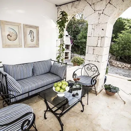 Besta Akdeniz Evi Kas